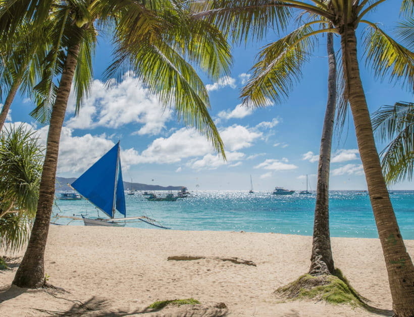 Boracay: Island Hopping with Lunch and Hot Kawa Bath - Magic Island is the energetic stop