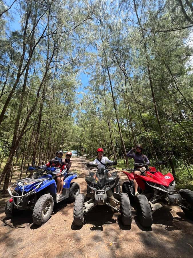 Boracay Island Hopping with Lunch+ Atv Mainland Adventure - Meeting at Station 1 and getting on the boat