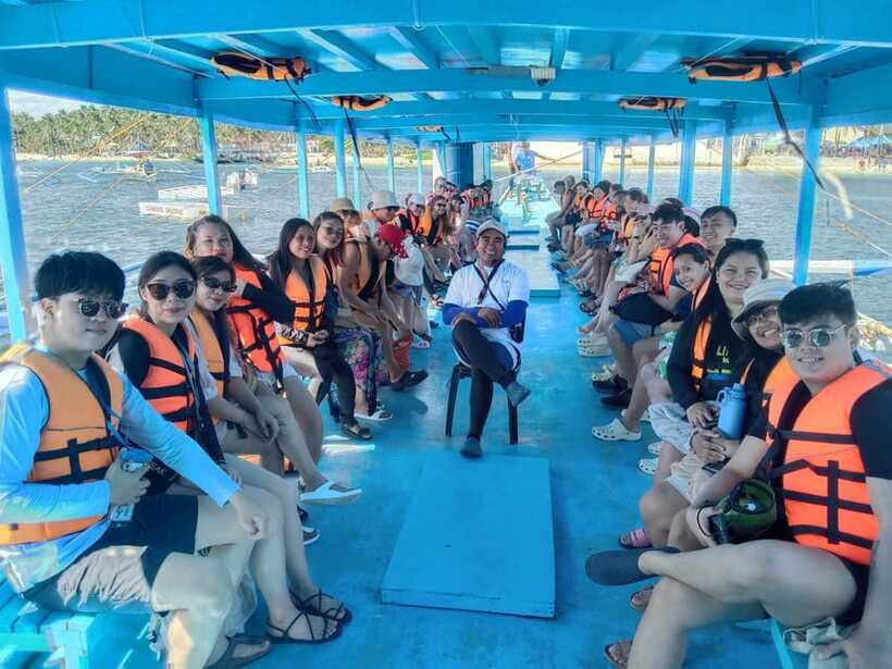 Boracay: Private Island Boat Tour and Lunch with Seaview - Tambisaan Beach turns lunch into part of the trip