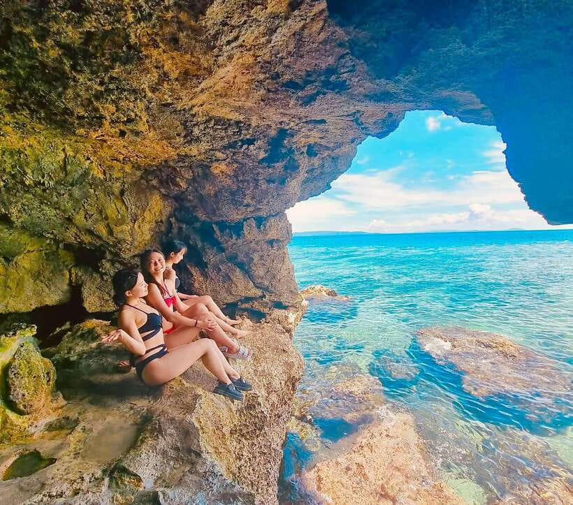 Boracay: Private Island Hopping & Snorkeling Tour - Crocodile Island and the best water time
