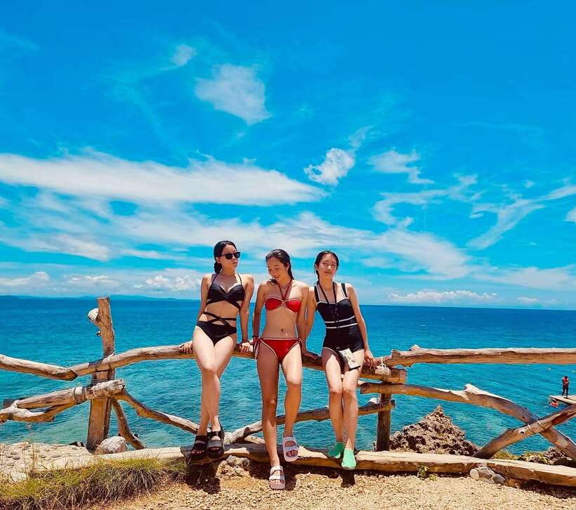 Boracay: Private Island Hopping & Snorkeling Tour - Crystal Cove: worthwhile, but budget for entry