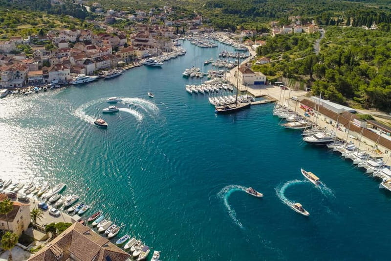 Brač: Blue Cave Island Hopping Luxury Tour - Palmižana mixes a garden with island quiet