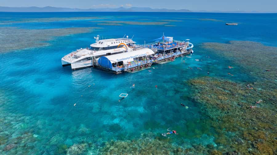 Cairns: Great Barrier Reef and Fitzroy Island Boat Tour - Key points at a glance