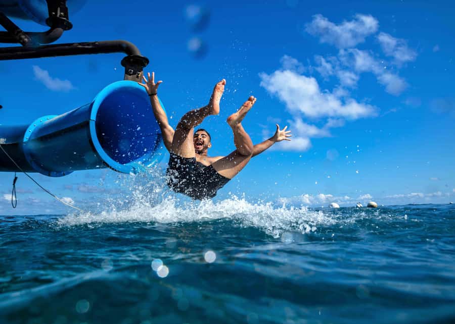 Cairns: Great Barrier Reef and Fitzroy Island Boat Tour - Lunch at Zephyrs on Fitzroy Island