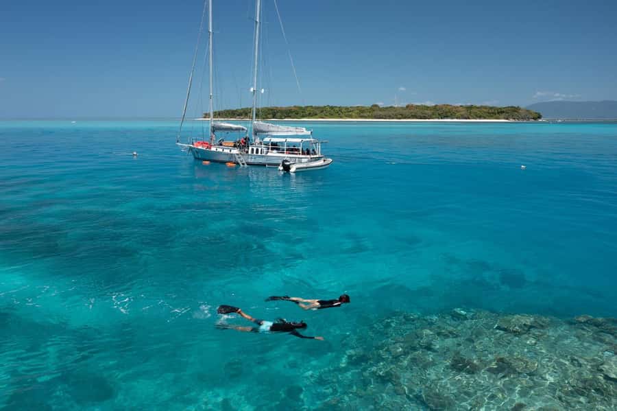 Cairns: Green Island & Great Barrier Reef Sailing Tour - The exclusive reef site, with room to explore