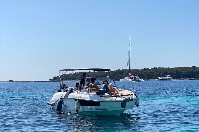 Cannes Boat Rental with Skipper – Lérins Island Escape Tour - What the boat’s features mean in practice
