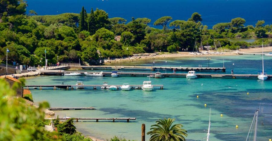 Cannes: Private Boat Trip to Lerins Islands & Cap d'Antibes - Why a private boat makes sense around Cannes