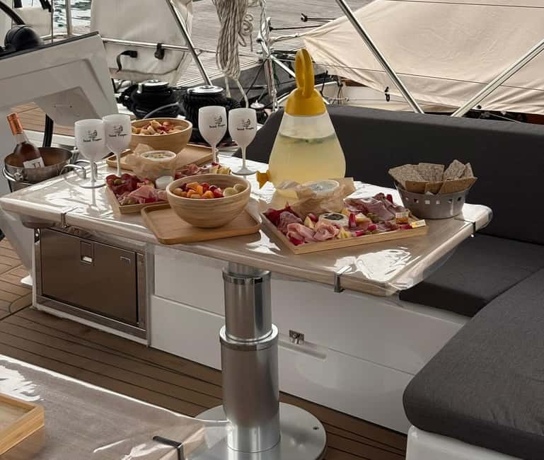 Cannes: Private Sailing Boat Tour to the Lérins Islands - Leaving Cannes from the old port