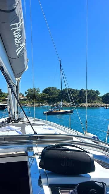 Cannes: Private Sailing Boat Tour to the Lérins Islands - A Provençal aperitif on deck