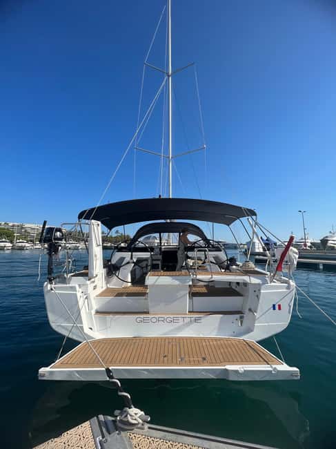 Cannes: Private Sailing Boat Tour to the Lérins Islands - What the €1,356 group price really buys