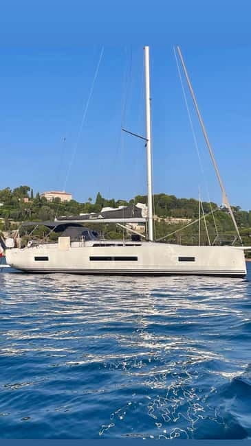Cannes: Private Sailing Boat Tour to the Lérins Islands - Sailing toward the Lérins Islands