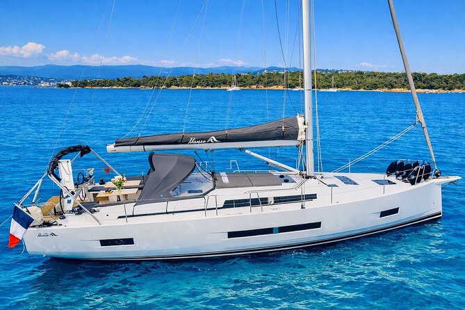 Cannes: Private sailing tour to the Lerins Islands - Leaving Cannes Old Port for the Lérins Islands