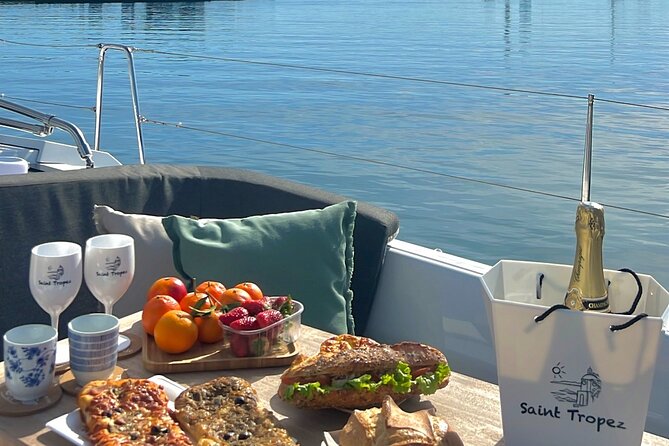 Cannes: Private sailing tour to the Lerins Islands - A restful choice after Cannes sightseeing