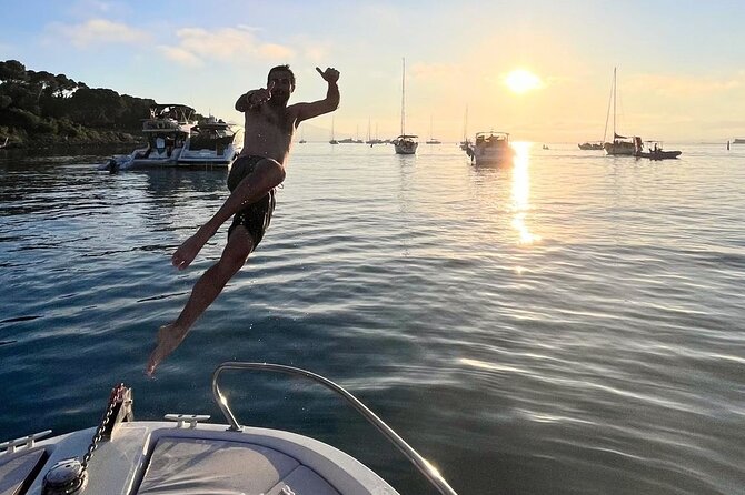 Cannes Relaxation evening in the Lerins Islands Private boat - Swimming and snorkeling before sunset