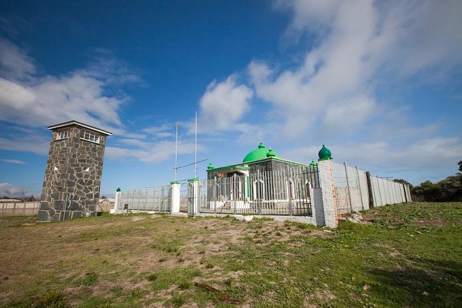 Cape Town Half-Day Robben Island Tour with Ferry Ticket - Why Robben Island matters