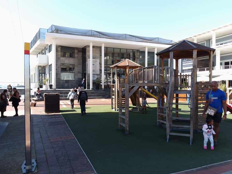 Cape Town: Robben Island Ferry and Guided Tour - Starting at the Clock Tower Retail Centre