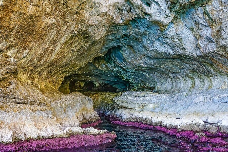 Capri: Island Boat Tour with Blue Grotto Stop - Green Grotto brings the boat close to the rock