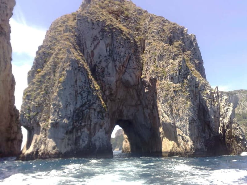 Capri Island: Private 2-or 3-Hour Boat Cruise - Choosing between two and three hours