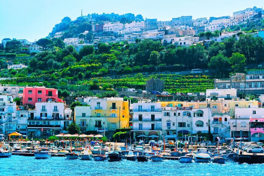 Capri: Private Island Boat Tour for Couples - Why seeing Capri from a private boat works so well