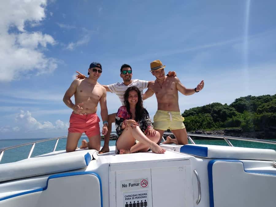 Cartagena: 5-Island Trip by Boat with Lunch and Snorkeling - Isla Grande brings the best water activity