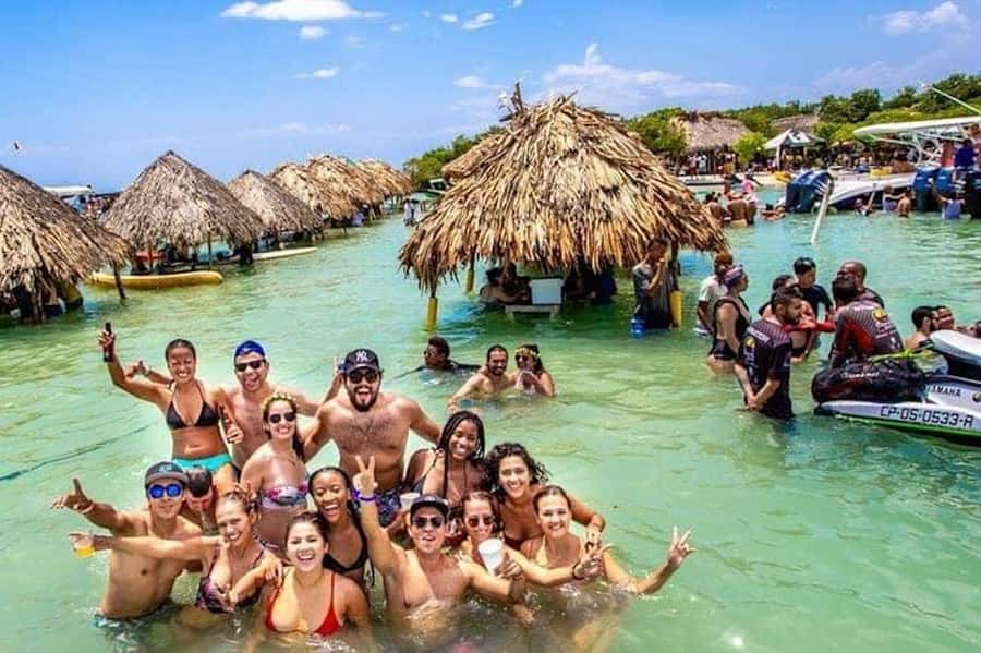 Cartagena: 5 Islands Premium Tour with Lunch and Snorkeling - Rosario Islands: the day’s best chance to swim