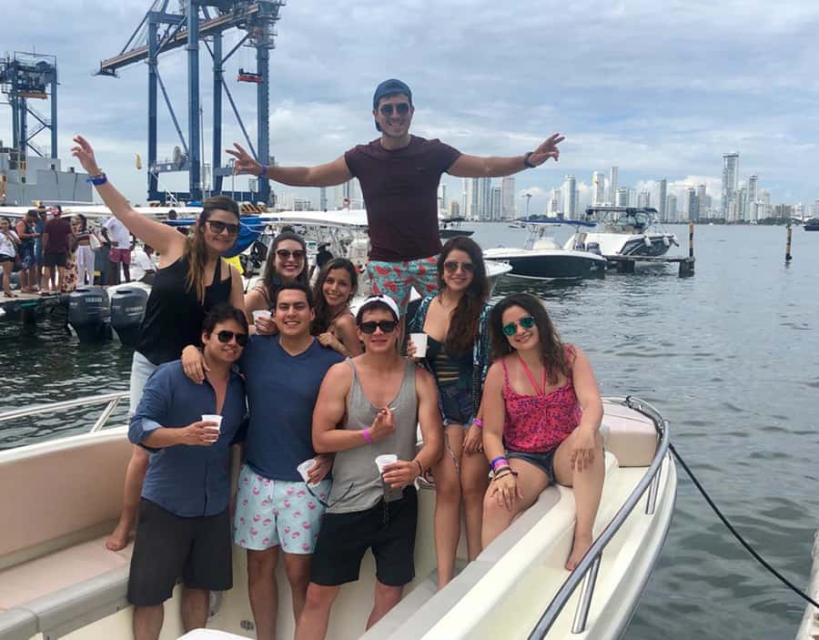 Cartagena: Rosario Islands Private Boat Tour - Cholón, drinks, and a change of mood