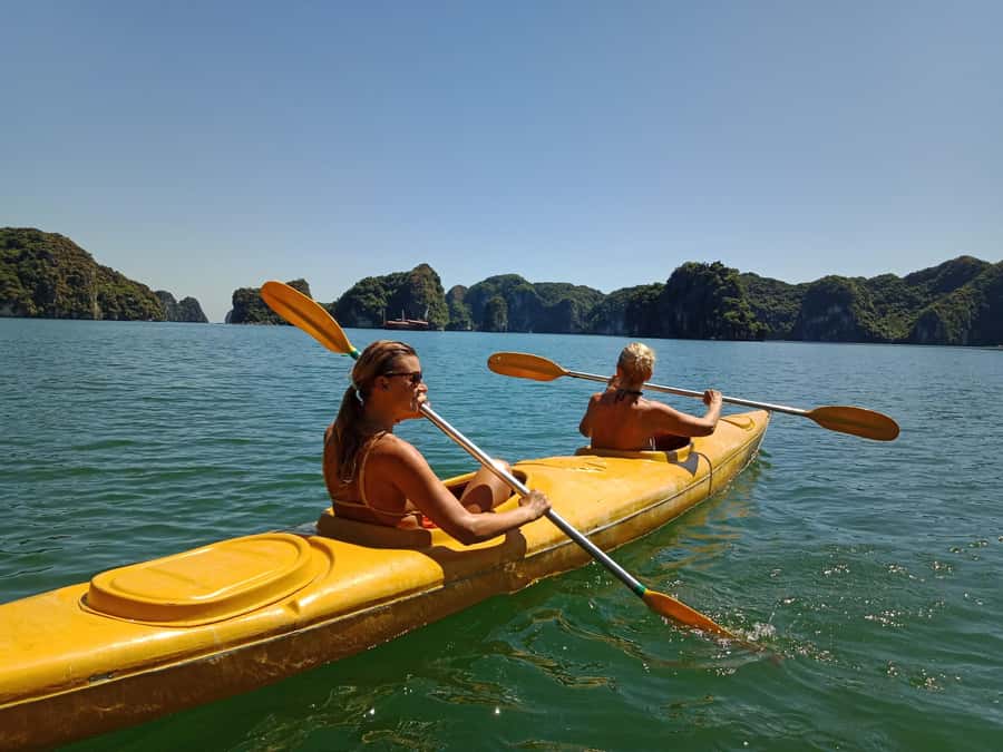 Cat Ba Island: Full-Day Cruise to Lan Ha Bay and Ha Long Bay - Southern Ha Long Bay and the calm-lagoon swim