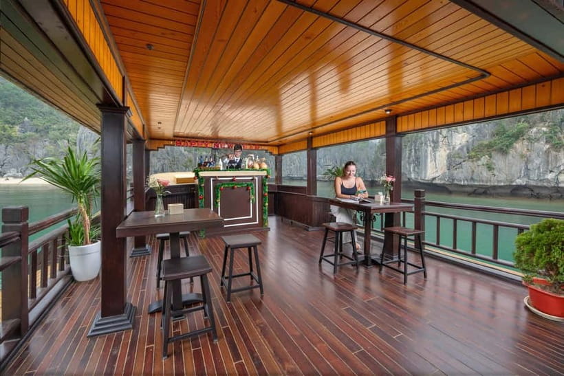 Cat Ba Island: Lan Ha Bay boat tour - lunch, beach, kayaking - What the $32 Price Really Covers
