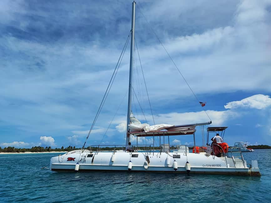 Catalina Island Comfort: Snorkeling & Catamaran Experience - Passing the Chavón River on the way out