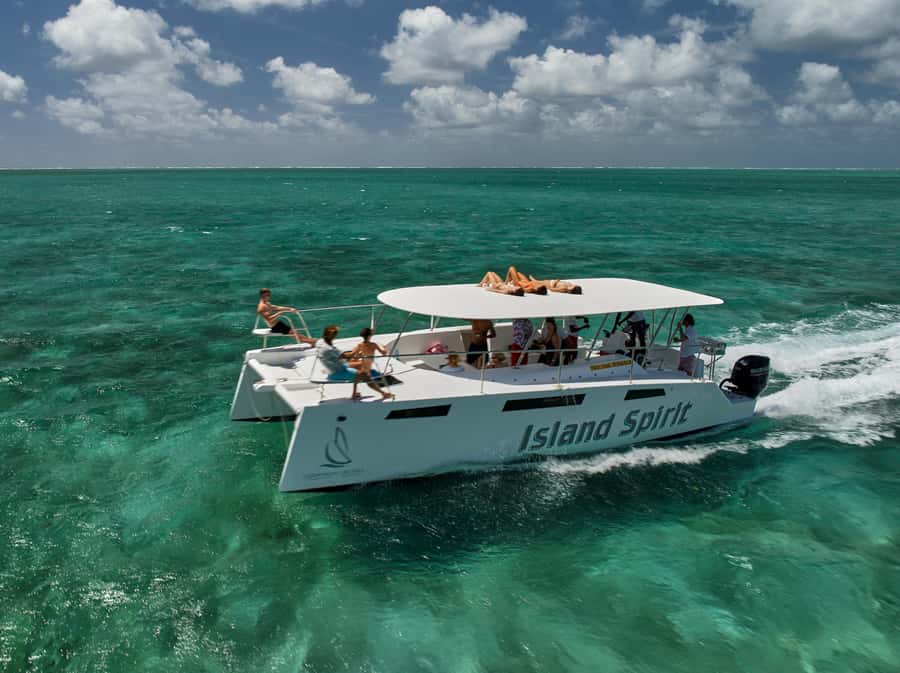 Catamaran Mauritius: South East 5 Islands Catamaran Cruises - Coffee, safety briefing, and setting out from Pointe Jerome