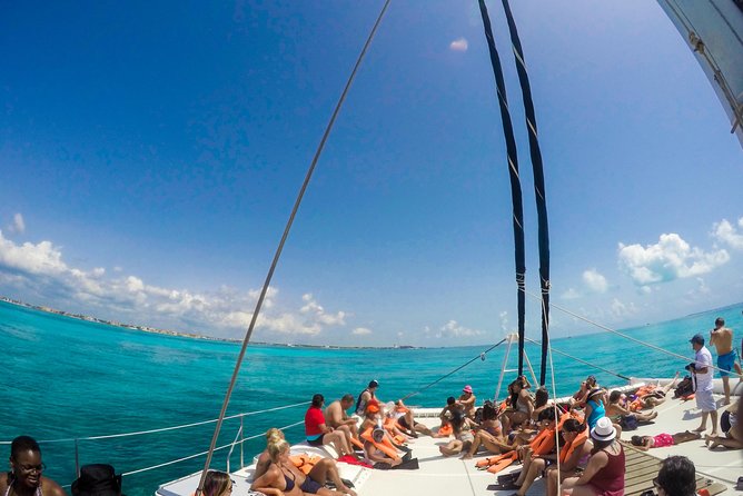 Catamaran to Mujeres Island with Open Bar on Board from Cancun - The catamaran crossing to Isla Mujeres