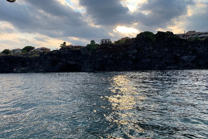 Catania: Cyclops Islands & Timpa Nature Reserve Boat Tour - Guide style and language options