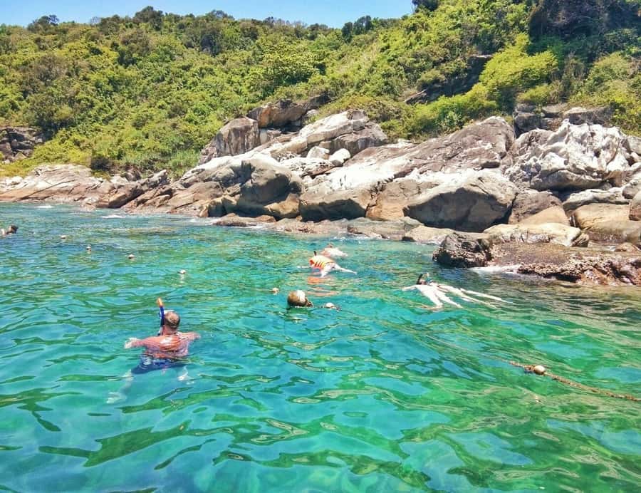 Cham Island: 1-Day Speedboat Trip with Snorkeling and Lunch - Lunch at the beach