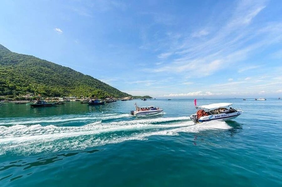 Cham Islands Snorkeling Tour by Speedboat : Hoi An / Da Nang - A 20-minute speedboat ride across open water