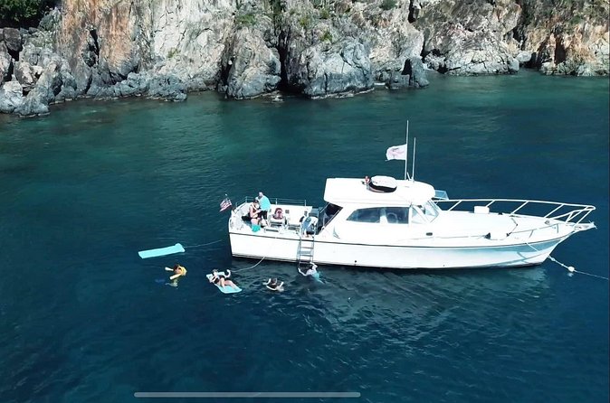 Circle the Island of St. John | Lunch stop at Lime Out (Taco Boat) - Snorkeling with turtles, stingrays, and reef fish