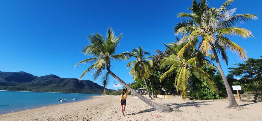 Coastal Beaches Adventures: Dingo Beach & Cape Gloucester - The road north from Airlie Beach