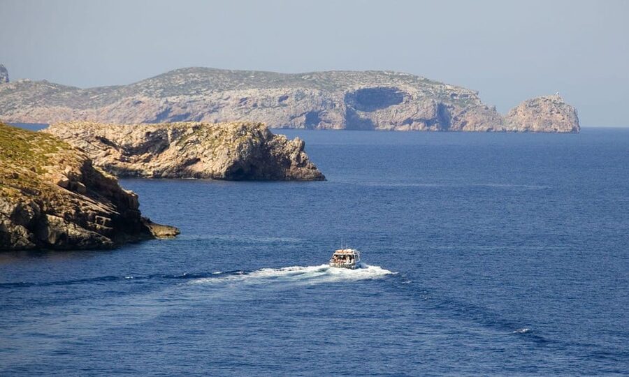 Colonia Sant Jordi: Sunset Boat Tour to Cabrera Island - What the $58 price delivers