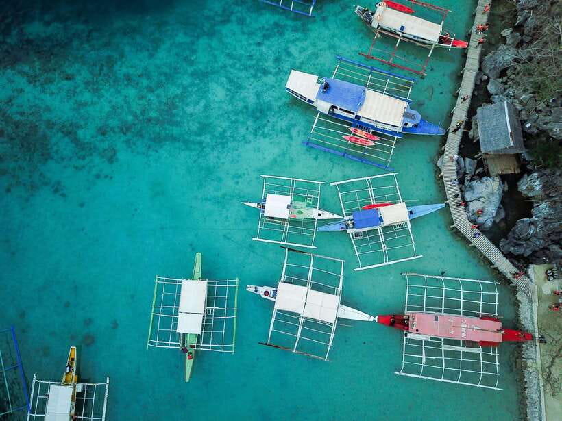 Coron Island Hopping: Super Ultimate Private Tour - Wreck snorkeling adds a touch of wartime history