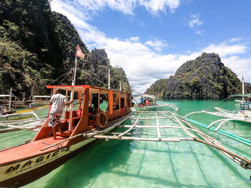 Coron Island Hopping: Super Ultimate Private Tour - Kayangan Lake starts the morning with a climb and a swim