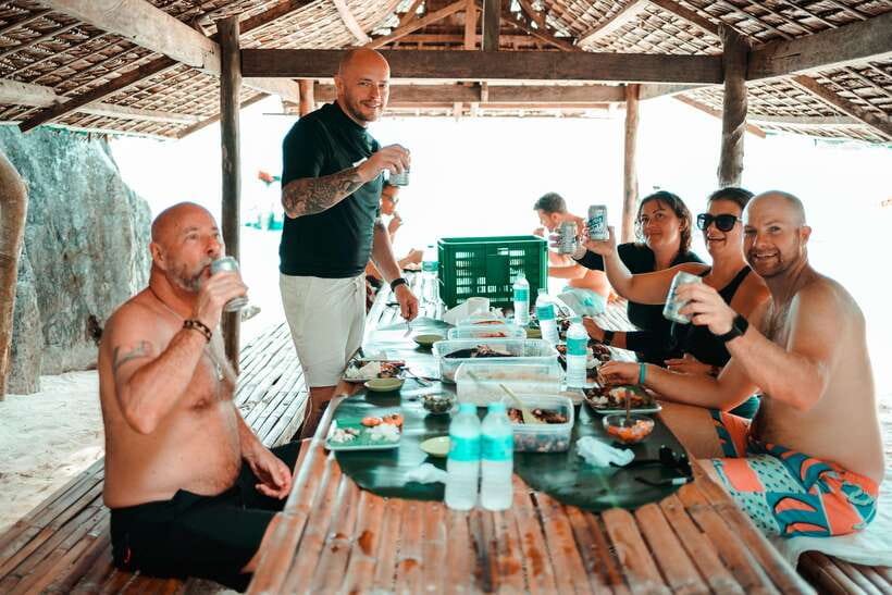 Coron: Private Island-Hopping Tour on a Yacht or Speedboat - Barracuda Lake and the snorkeling question