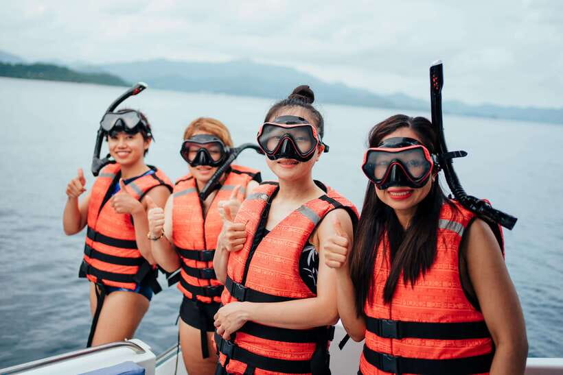 Coron: Private Island-Hopping Tour on a Yacht or Speedboat - Banol Beach and CYC Beach