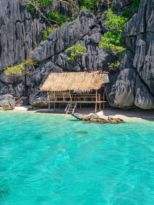 Coron: Super Ultimate Island-Hopping with Lunch & Transfers - One long day around Coron’s limestone islands