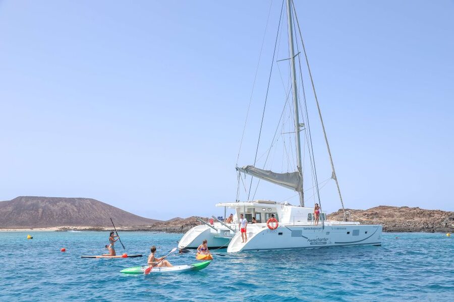 Corralejo: Adults-Only Catamaran Day Trip to Lobos Island - Sailing from Corralejo across El Río