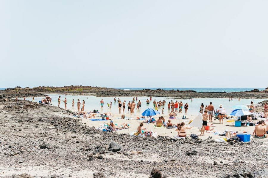 Corralejo: Return Ferry Ticket to Lobos Island Fuerteventura - La Concha Beach, the easy swimming stop