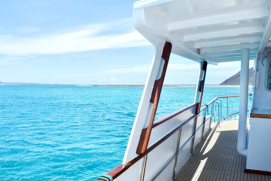 Corralejo: Snorkeling on Lobos Island & Return Ferry Ticket - From Corralejo port to Lobos Island
