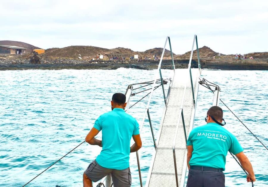 Corralejo: Snorkeling on Lobos Island & Return Ferry Ticket - Choosing between La Concha, La Caldera, and the lighthouse