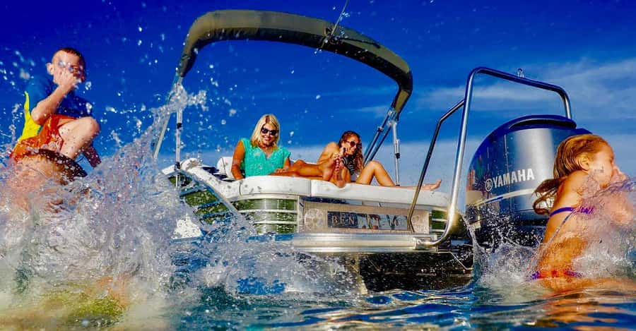 Crab Island Pontoon Boat Rental in Fort Walton - Starting at the private dock in Fort Walton Beach