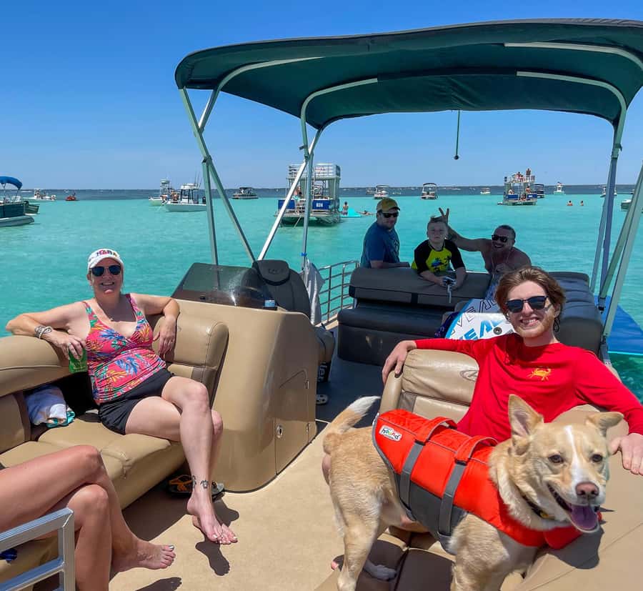Crab Island Pontoon Boat Rental in Fort Walton - Slowing down at the Spoil Islands