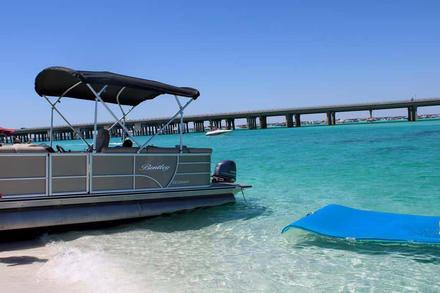 Crab Island Pontoon Boat Rental in Fort Walton - What the $192 price really covers