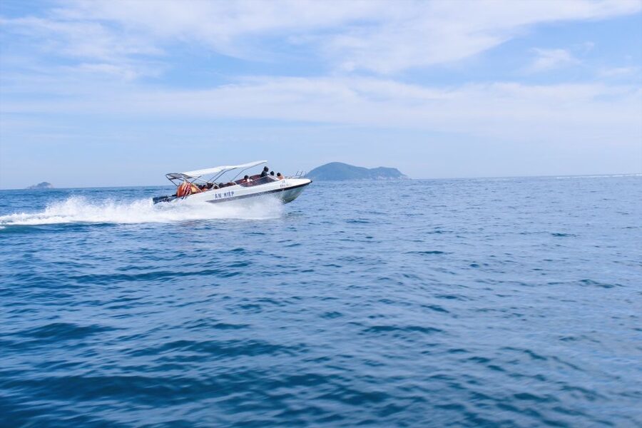 Da Nang/Hoi An: Cham Islands Snorkeling by High-Speed Boat - Cua Dai Port and the 30-minute speedboat ride